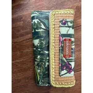 Sakroots Wallet peace bamboo tri fold boho tomato girl cottagecore